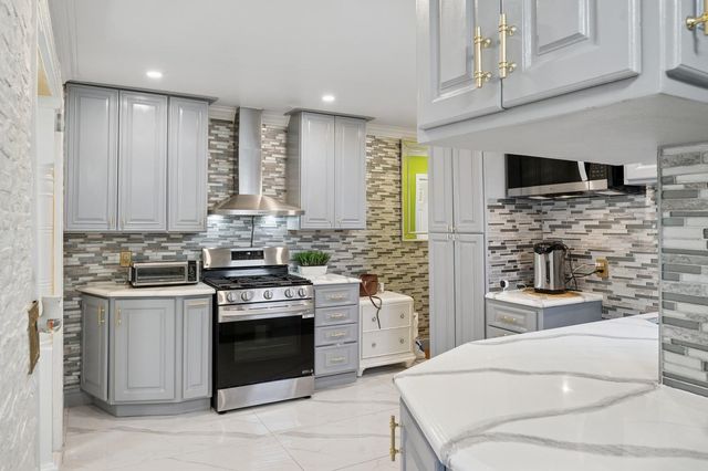 165 Throop Street, West Babylon, NY 11704