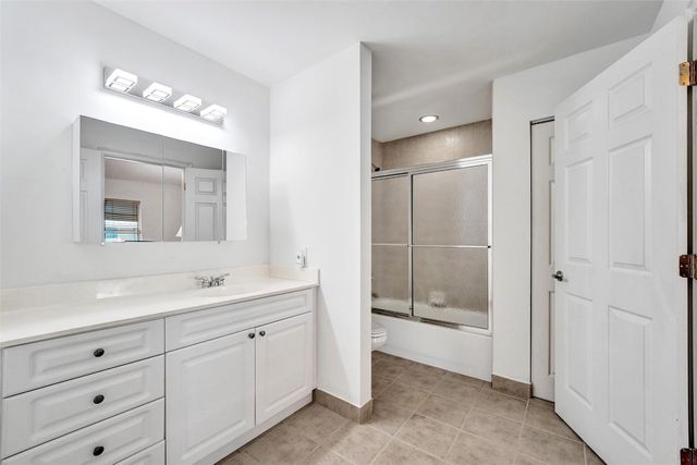 1743 NE 4th Avenue, Fort Lauderdale, FL 33305