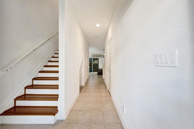 1743 NE 4th Avenue, Fort Lauderdale, FL 33305