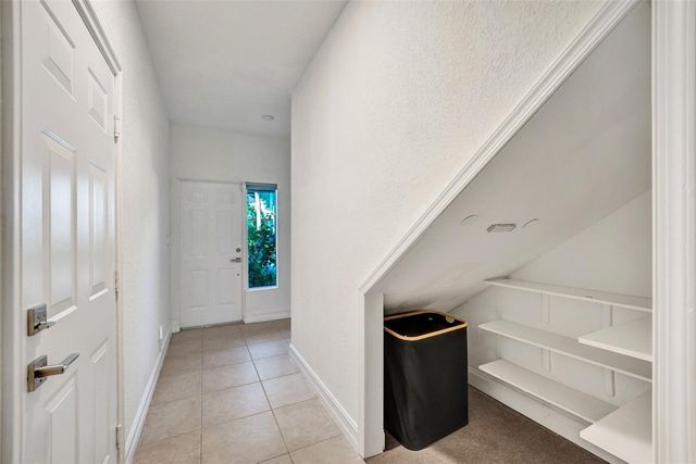 1743 NE 4th Avenue, Fort Lauderdale, FL 33305