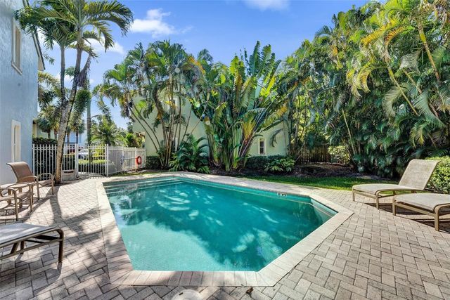 1743 NE 4th Avenue, Fort Lauderdale, FL 33305