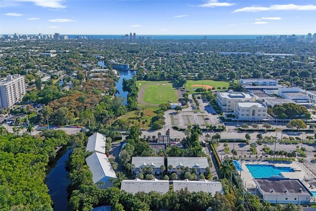 1743 NE 4th Avenue, Fort Lauderdale, FL 33305