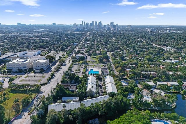 1743 NE 4th Avenue, Fort Lauderdale, FL 33305