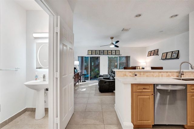 1743 NE 4th Avenue, Fort Lauderdale, FL 33305