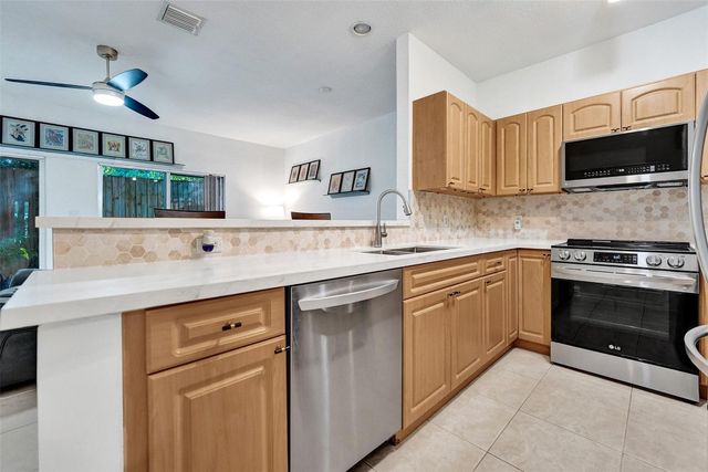 1743 NE 4th Avenue, Fort Lauderdale, FL 33305