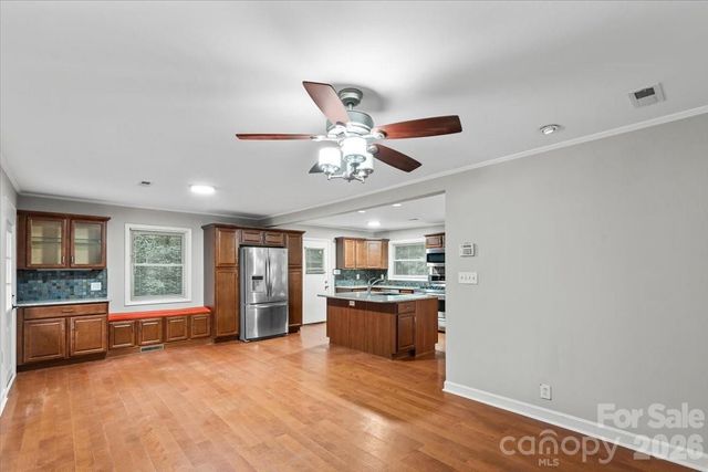 7328 Everett Drive, Charlotte, NC 28214