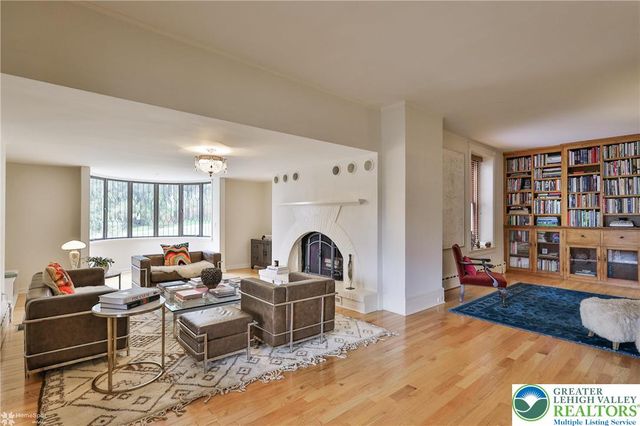 94 Pennsylvania Avenue, Easton, PA 18042