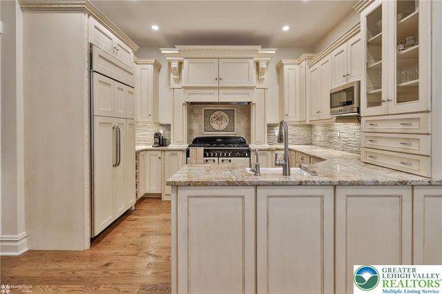 94 Pennsylvania Avenue, Easton, PA 18042