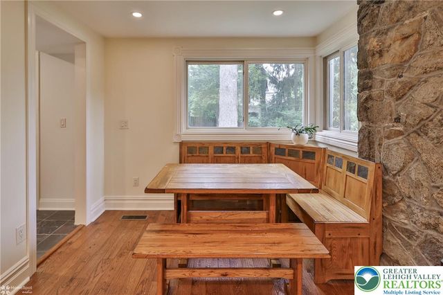 94 Pennsylvania Avenue, Easton, PA 18042