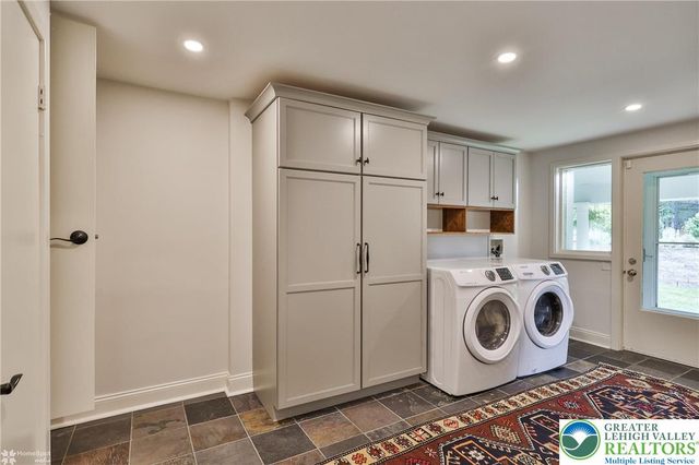 94 Pennsylvania Avenue, Easton, PA 18042