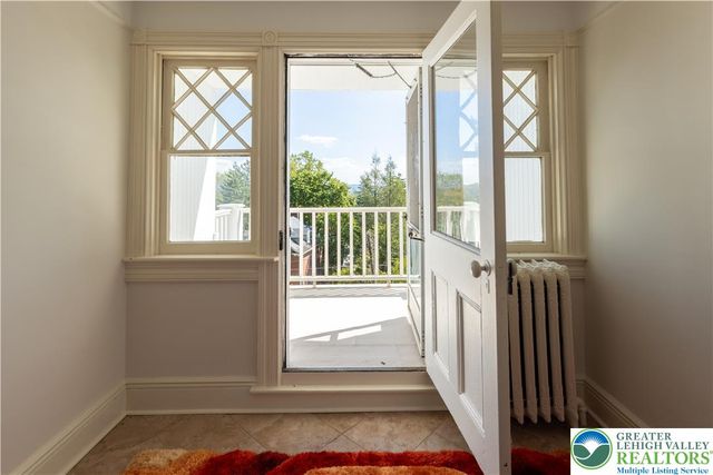 94 Pennsylvania Avenue, Easton, PA 18042