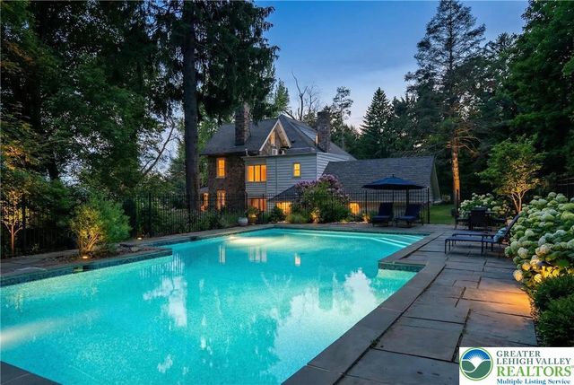 94 Pennsylvania Avenue, Easton, PA 18042