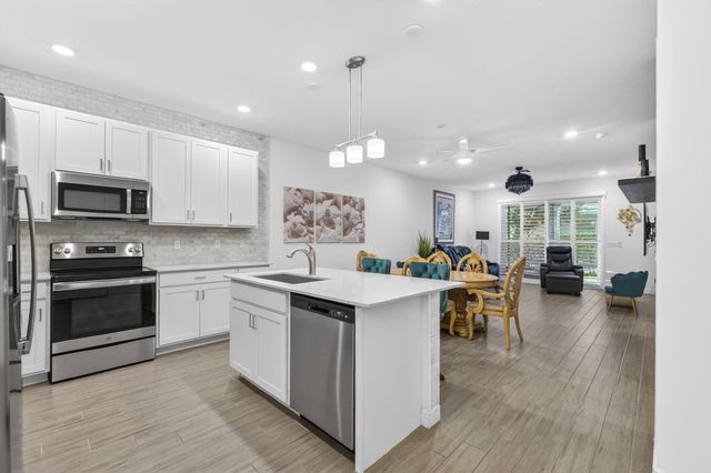 14523 Highland Center Way, Delray Beach, FL 33446