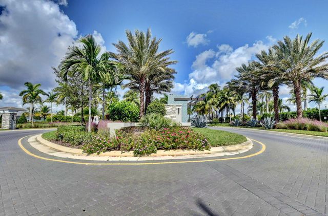 14523 Highland Center Way, Delray Beach, FL 33446