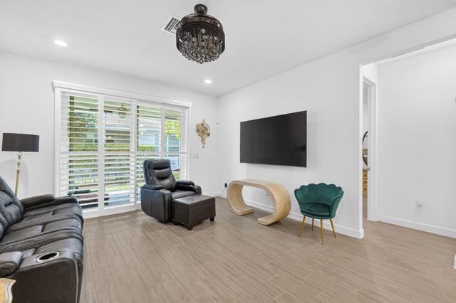 14523 Highland Center Way, Delray Beach, FL 33446