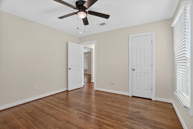 5016 Marks Place, Fort Worth, TX 76116