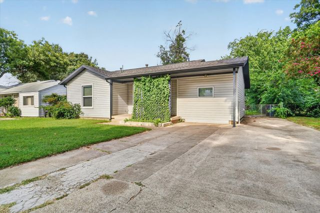 5016 Marks Place, Fort Worth, TX 76116