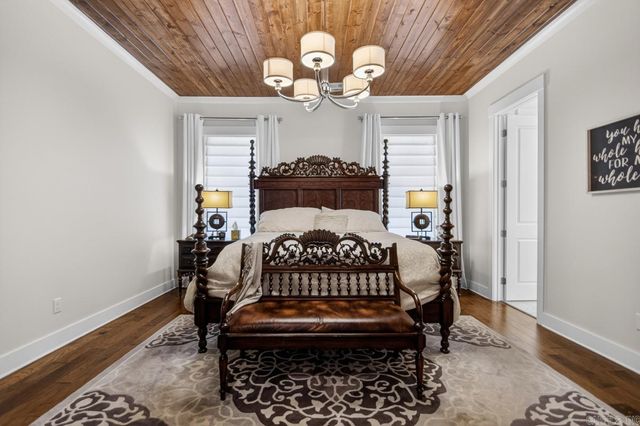 525 Forest Pond Lane, Benton, AR 72019