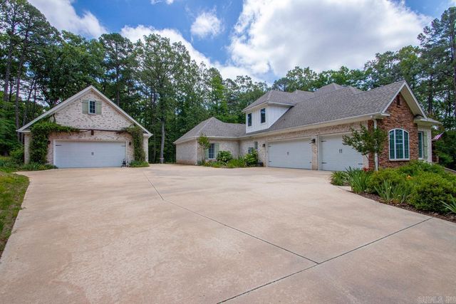 525 Forest Pond Lane, Benton, AR 72019