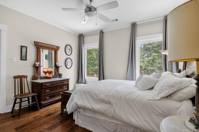 525 Forest Pond Lane, Benton, AR 72019