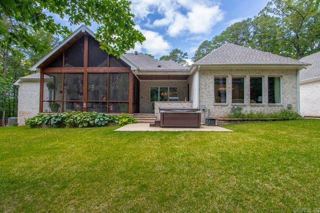 525 Forest Pond Lane, Benton, AR 72019