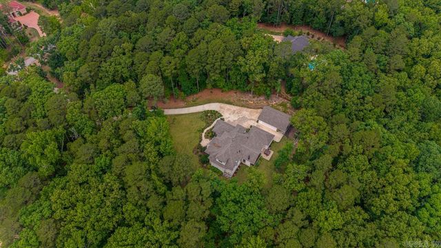 525 Forest Pond Lane, Benton, AR 72019