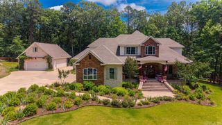 525 Forest Pond Lane, Benton, AR 72019