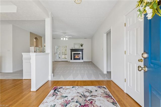 200 Rosetta DR, Yorktown, VA 23693