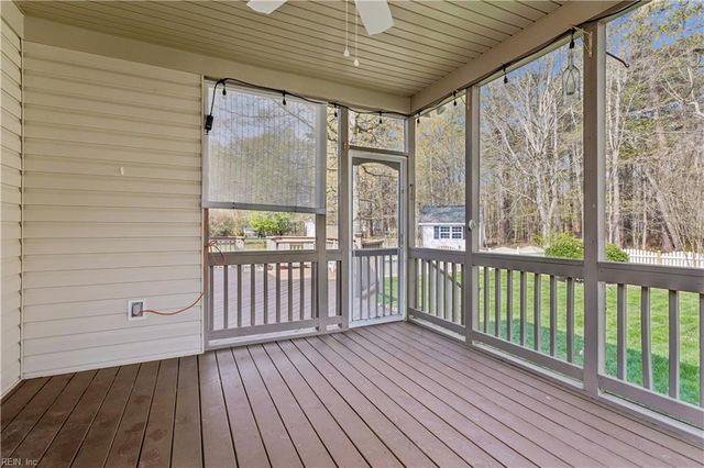 200 Rosetta DR, Yorktown, VA 23693