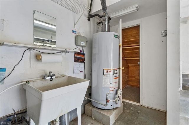 200 Rosetta DR, Yorktown, VA 23693