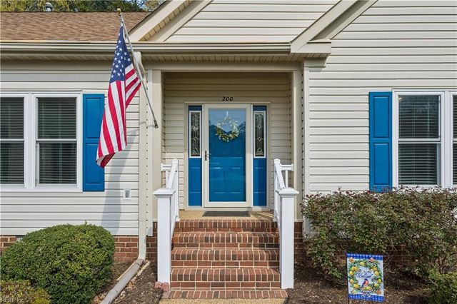 200 Rosetta DR, Yorktown, VA 23693