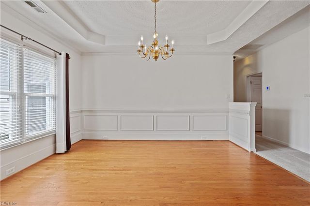 200 Rosetta DR, Yorktown, VA 23693