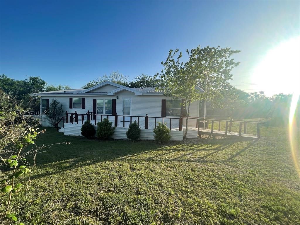 3616 Montgomery Drive, Granbury, TX 76049