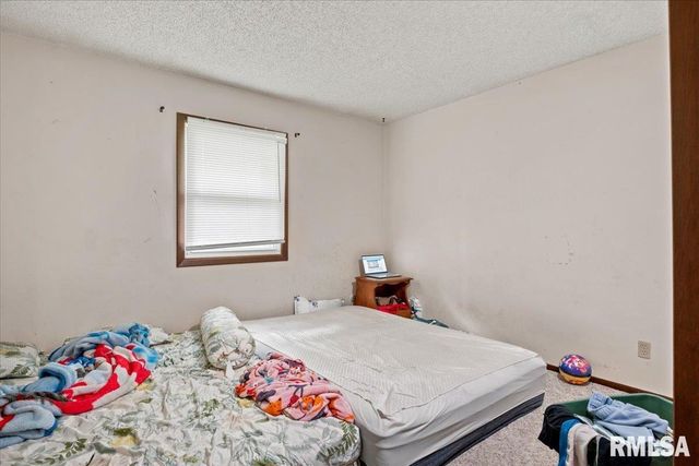 3212-3214 CLARENDON Drive, Springfield, IL 62704