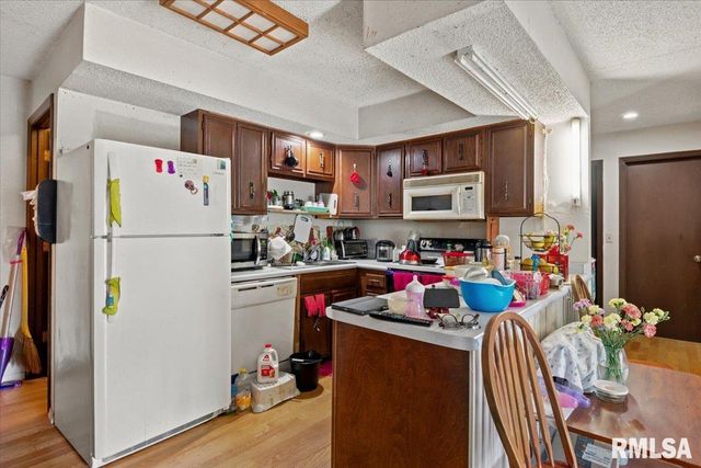 3212-3214 CLARENDON Drive, Springfield, IL 62704