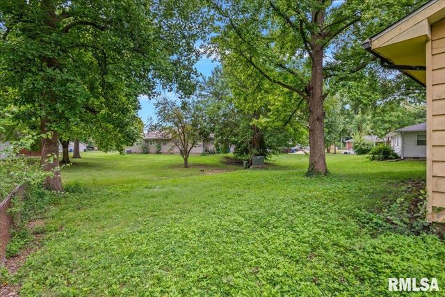 3212-3214 CLARENDON Drive, Springfield, IL 62704