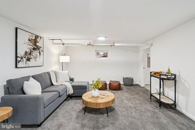 2719 N LEXINGTON ST, Arlington, VA 22207