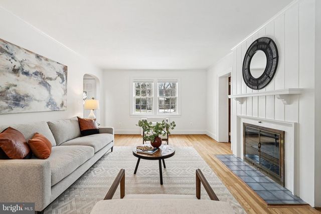 2719 N LEXINGTON ST, Arlington, VA 22207