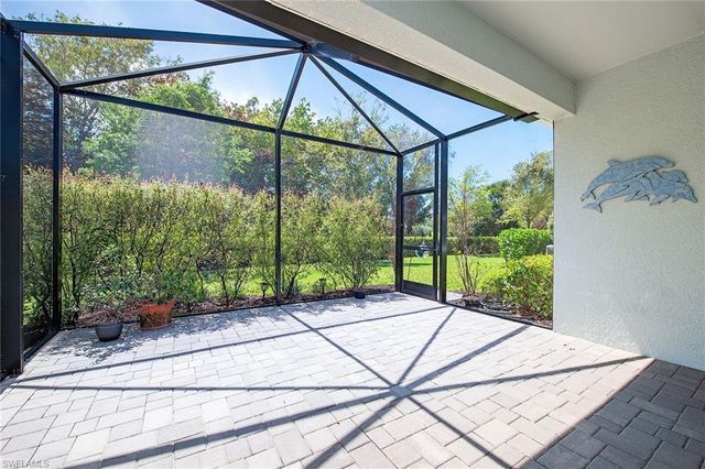 2409 Ariane DR, Naples, FL 34112