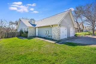 528 Cutty TRL A, Lakeway, TX 78734