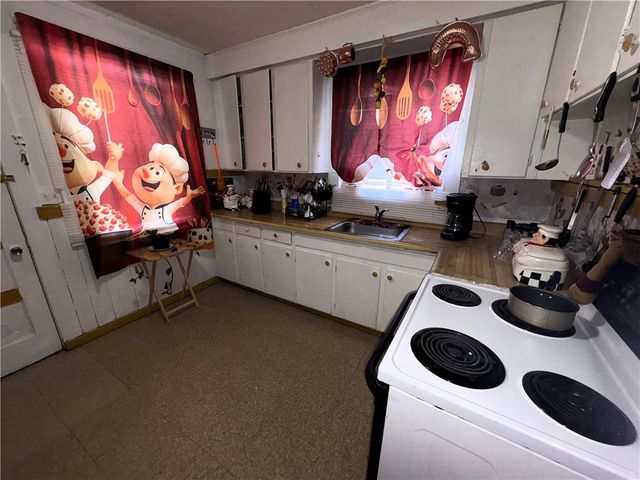 183-185 Baycliff Drive, Rochester, NY 14609