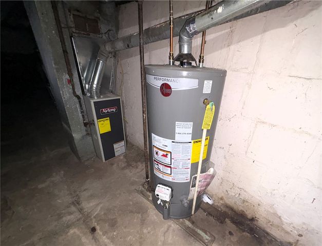 183-185 Baycliff Drive, Rochester, NY 14609