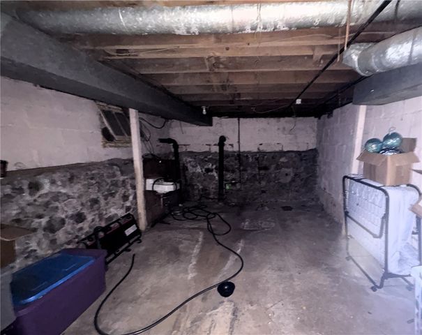 183-185 Baycliff Drive, Rochester, NY 14609