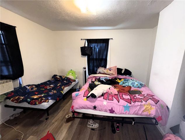 183-185 Baycliff Drive, Rochester, NY 14609