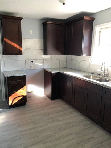 6022 Lyndhurst Drive, Houston, TX 77033