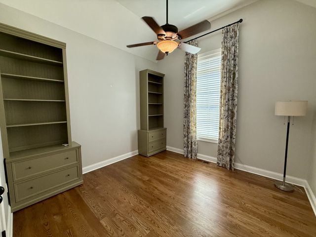 753 Cousins Ct, Bowling Green, KY 42103