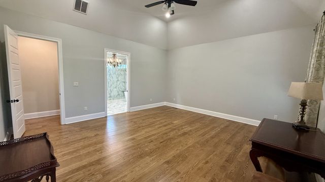 753 Cousins Ct, Bowling Green, KY 42103