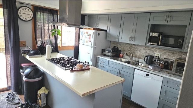 1743 Sessions Walk 1743, Hoffman Estates, IL 60169
