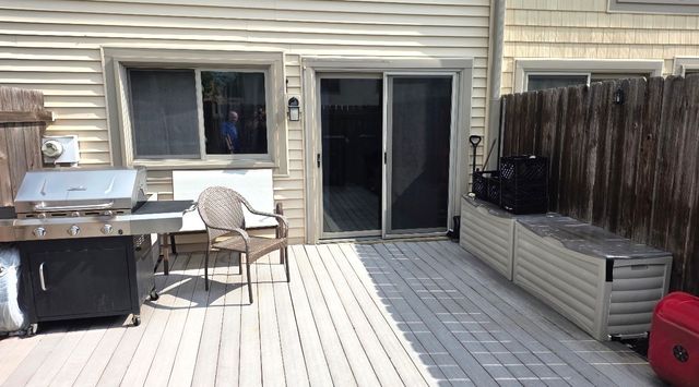 1743 Sessions Walk 1743, Hoffman Estates, IL 60169