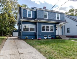 126 Columbia Avenue, Cranston, RI 02905